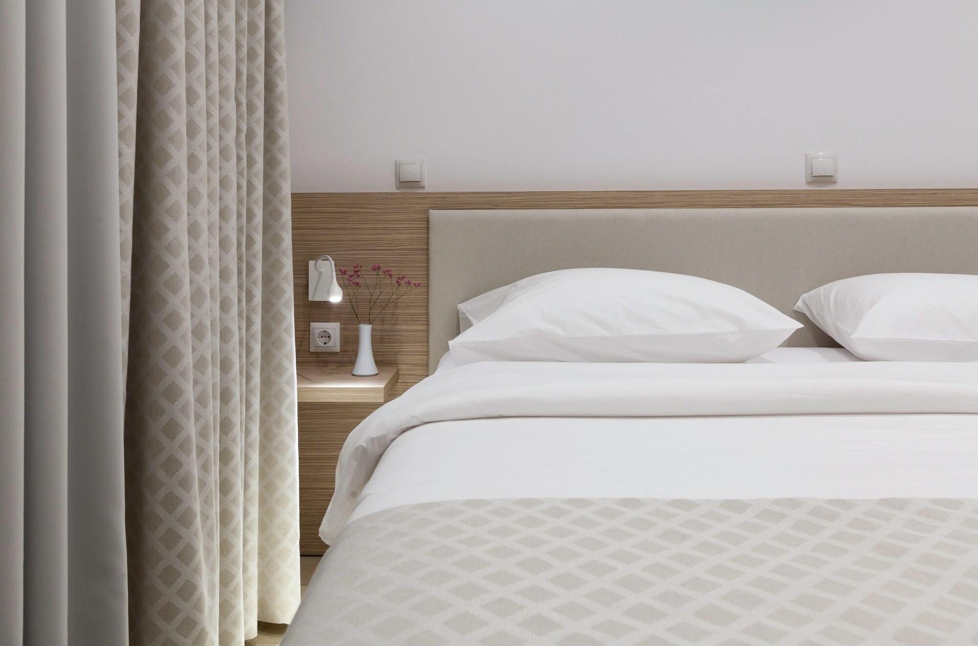 Zephyros Hotel Myrties 외부 사진