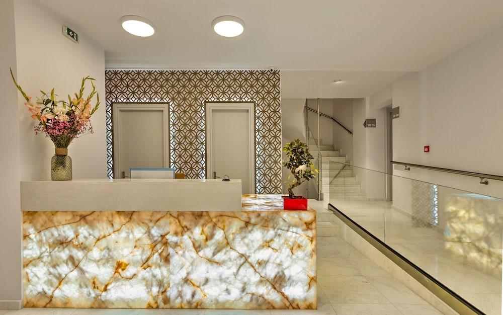 Zephyros Hotel Myrties 외부 사진