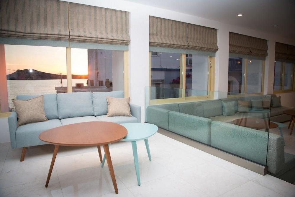 Zephyros Hotel Myrties 외부 사진