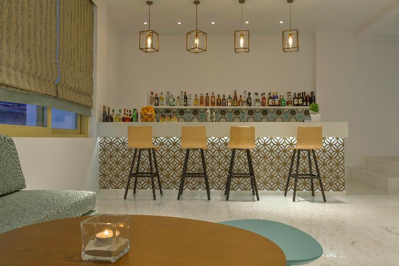 Zephyros Hotel Myrties 외부 사진
