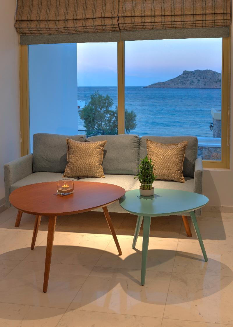 Zephyros Hotel Myrties 외부 사진